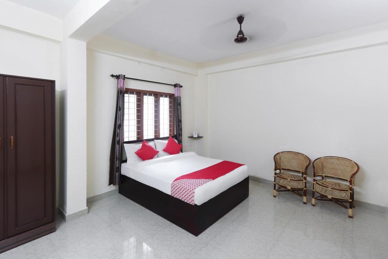 Oyo 49244 Green Castle Residency Hotel Nedumkandam Esterno foto