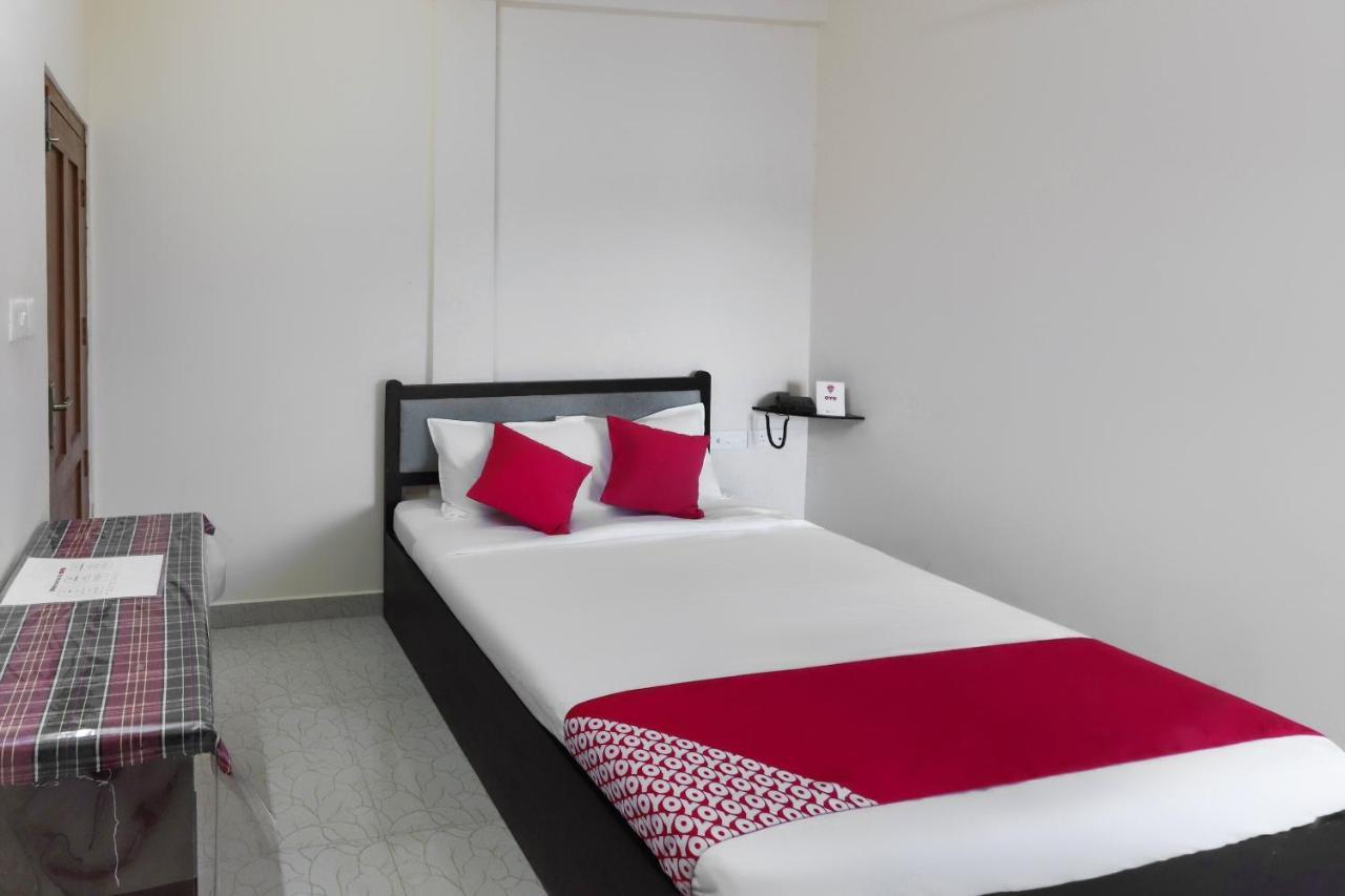 Oyo 49244 Green Castle Residency Hotel Nedumkandam Esterno foto